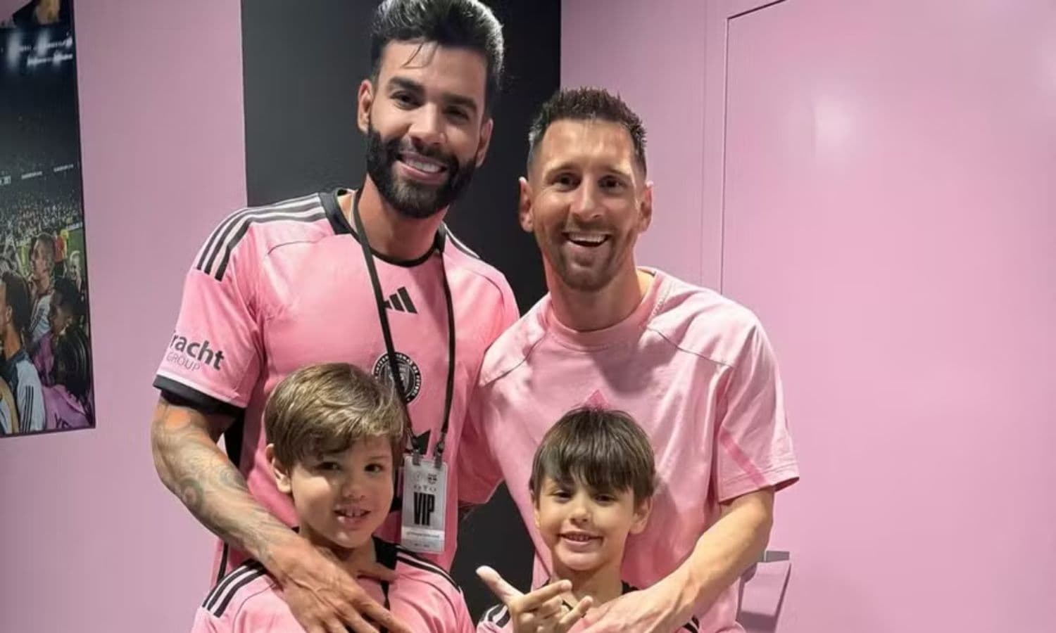 https://api.paranaibafm.com.br/mundo-dos-artistas/gusttavo-lima-leva-os-filhos-para-conhecer-messi/attachment/gusttavo-lima-leva-filhos-para-conhecer-o-messi/