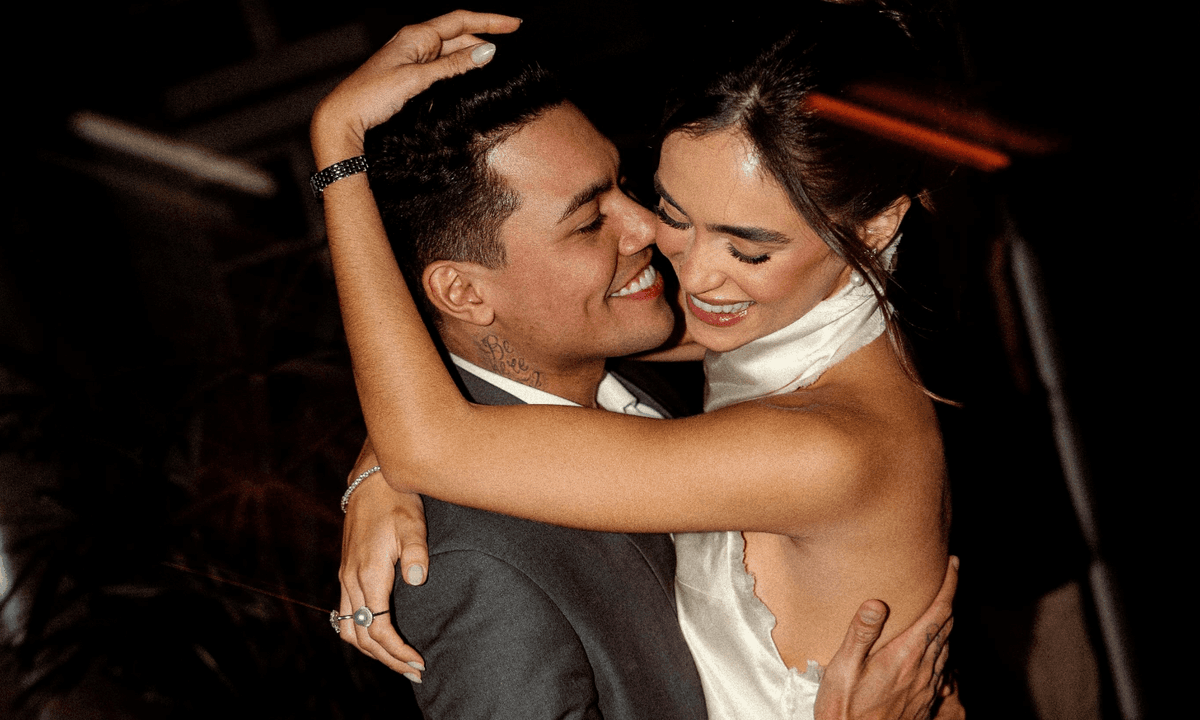 https://api.paranaibafm.com.br/mundo-dos-artistas/felipe-araujo-e-lara-prado-oficializam-casamento-civil/attachment/foto-site-paranaiba-fm-2026-07-30t082945-829/
