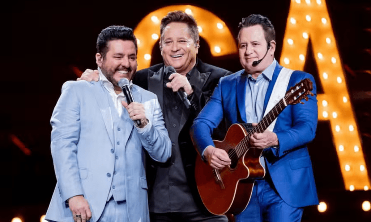 https://api.paranaibafm.com.br/mundo-dos-artistas/leonardo-e-bruno-marrone-falam-sobre-fim-do-cabare/attachment/foto-site-paranaiba-fm-2026-07-30t101526-810/
