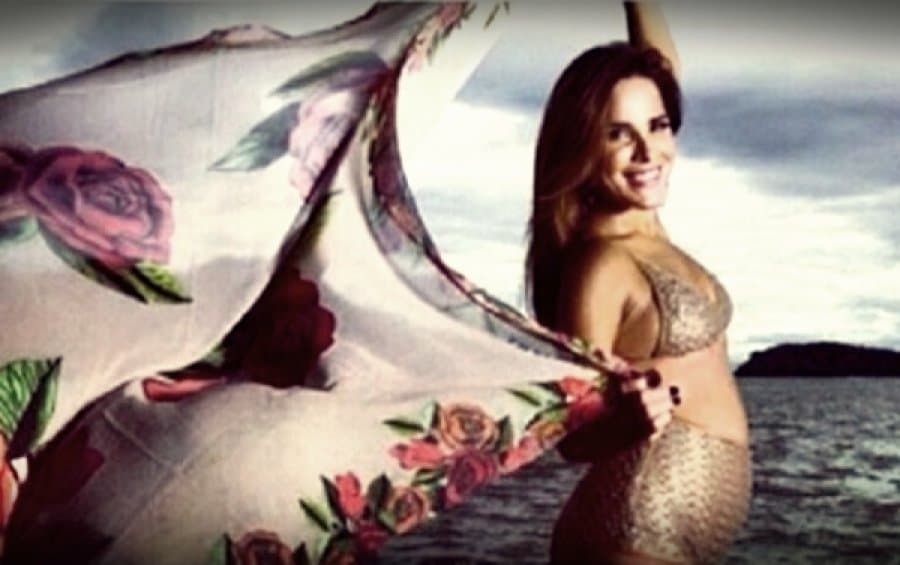 https://api.paranaibafm.com.br/mundo-dos-artistas/noticias/zeze-di-camargo-posta-fotos-de-wanessa-gravida_21-02-2014_73199-htm/attachment/784c58dc169bfc70fbe8baaf5755af40/