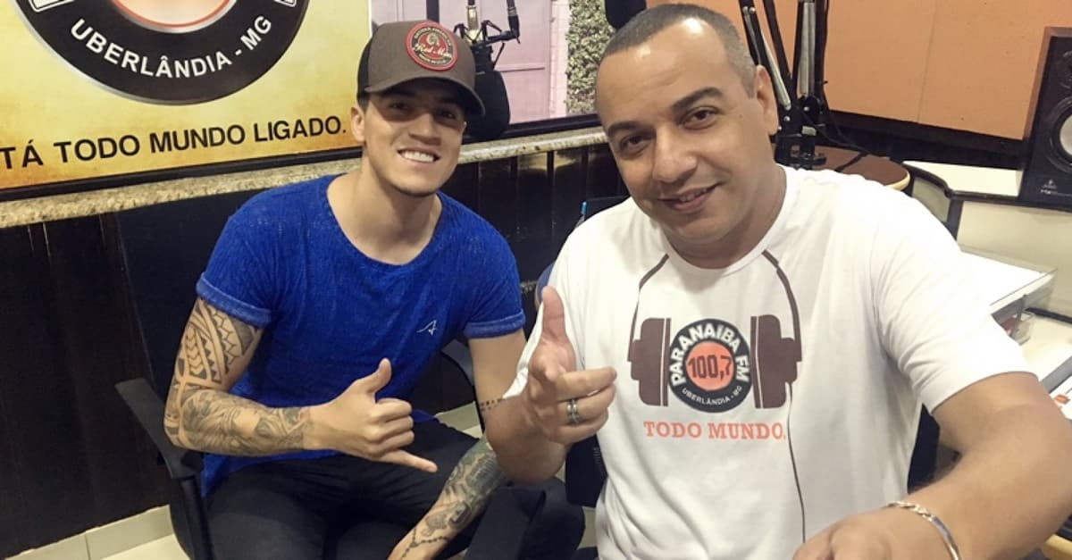https://api.paranaibafm.com.br/mundo-dos-artistas/noticias/jefferson-moraes-visita-os-estudios-da-paranaiba-fm/attachment/7b526fa5df98dc91c5fe71af7de4ebd6/