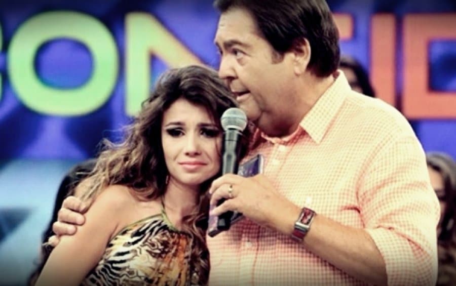 https://api.paranaibafm.com.br/mundo-dos-artistas/noticias/paula-fernandes-e-homenageada-e-se-emociona-muito_24-02-2014_65523-htm/attachment/a86960c8d3a18e3022207a45373ebf00/