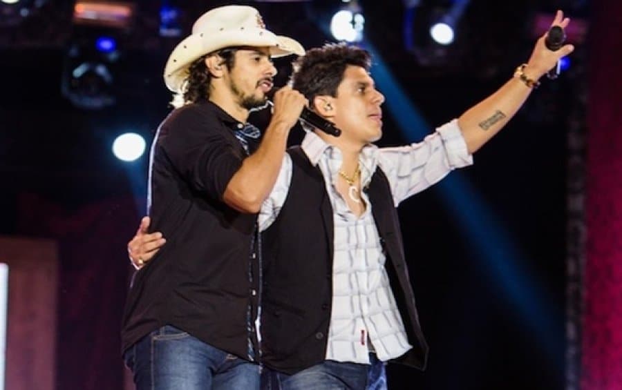 https://api.paranaibafm.com.br/mundo-dos-artistas/noticias/chega-ao-fim-a-dupla-joao-carreiro-e-capataz_18-07-2014_16881-htm/attachment/e31de178e0615278b173dc8ffed7481a/